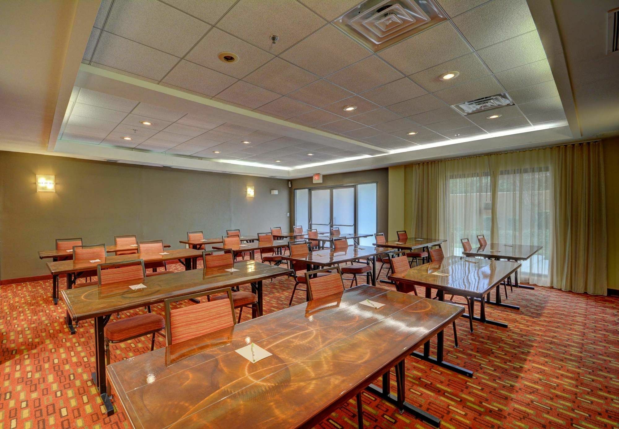 คอร์ทยาร์ด ลาฟาแยต แอร์พอร์ต Hotel ลาฟาแย็ตต์ ภายนอก รูปภาพ